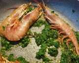 Foto del paso 2 de la receta 🦐🦐merluza en salsa verde a mi manera🦐🦐