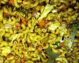 A picture of step 3 of Stir fry veggies macaroni.