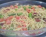 A picture of step 8 of Summer spaghetti with asparagus and crispy ham.