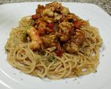 Foto del paso 5 de la receta: Pasta con atún y langostinos Thai