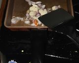 Foto langkah ke 2 dari resep Telor kecap.