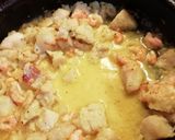 Foto del paso 2 de la receta: Arroz al azafrán con sabor a mar