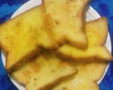 A picture of step 3 of Fluffy sweet toast.
