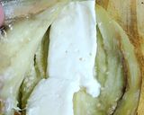 Foto del paso 2 de la receta: Berenjena ahumada, rellena con queso a la milanesa 🍆