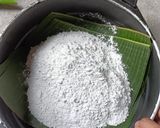 Foto langkah ke 1 dari resep Kue Putu Tanpa Bambu.