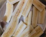 A picture of step 4 of Ethakka Appam (Banana Fritters).