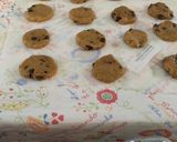 Foto del paso 4 de la receta: Galletas de pepitas de chocolate de Pepa Pig - 4° Cumplemes Carmen (hechas por Mateo)