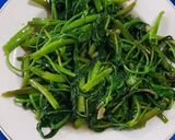 Foto langkah ke 4 dari resep Kangkung tumis belacan (terasi).