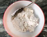 A picture of step 1 of Herbed cheese onion sandwich.