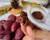 Foto langkah ke 8 dari resep Ubi Ungu Krispi Saus Coklat.