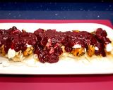 Foto del paso 6 de la receta: Montaditos de pollo con salsa de frutos rojos y queso de cabra