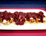 Foto del paso 6 de la receta: Montaditos de pollo con salsa de frutos rojos y queso de cabra
