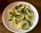 Szárzeller krèmleves fokhagymás krutonnal recept fázis 2 fotója