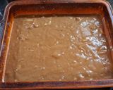 Foto del paso 6 de la receta: Budín de bananas y pera con cubierta crocante de chocolate