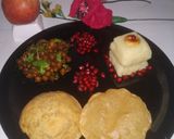 A picture of step 4 of HalwaPuriChanaMasala.