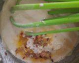 A picture of step 5 of Chilli Garlic paratha.
