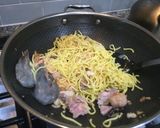 A picture of step 4 of Assorted Taiwanese Noodle  Soup 台灣的什錦麵.