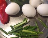 A picture of step 1 of Veggie Omellete.