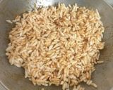 A picture of step 3 of मुरमुरा के लड्डू (Murmura Ladoo).