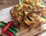 A picture of step 5 of Bakwan sayur - Veggie fritters.