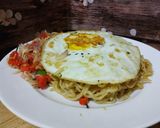 Foto langkah ke 10 dari resep Indomie Goreng Sambel Matah.