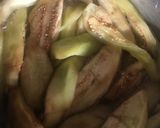 Foto del paso 2 de la receta: PASTEL SALADO DE 🍆MELANZANE🍆(BERENJENA)🍆SALSA BLANCA Y 🧀QUESOS🧀