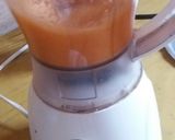 A picture of step 2 of Millet and carrot drink.