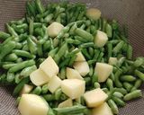 सेंगरी आलू (sangri aloo recipe in Hindi) रेसिपी चरण 1 फोटो