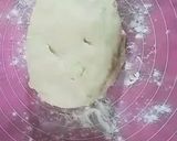 A picture of step 1 of Lacha paratha.