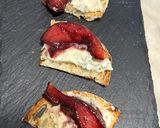 Foto del passaggio 3 della ricetta Pere caramellate nel vino con il gongorzola