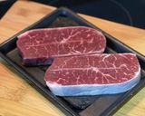Hình bước làm 1 của món Surf n Turf (Steak và hải sản)