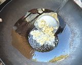A picture of step 3 of Stir-fry ground pork with bamboo shoots mushroom and basil.