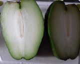 Foto del paso 1 de la receta: Ensalada de chayota / guatila / yota con cebolla morada.