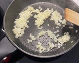 Foto del paso 3 de la receta: Macarrones a la carbonara con nata sin bacon