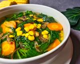 Foto langkah ke 5 dari resep Sayur Bayam Bening Jagung dan Wortel.