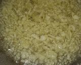 Foto langkah ke 2 dari resep Garlic oil | Minyak Bawang anti pahit awet tahan lama.