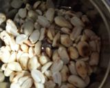 A picture of step 2 of Peanut ladoo.