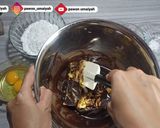 Foto langkah ke 2 dari resep BROWNIES PIE OTANG shiny crust anti gagal.