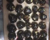 A picture of step 4 of Dry fruits chocolate.