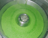 Foto langkah ke 11 dari resep Bolu Pandan Santan Kukus.