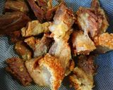 รูปขั้นตอนการทำที่ 2 ของ หมี่ซั่วกะเฉดหมูกรอบ
