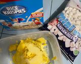 Foto langkah ke 1 dari resep Rice Krispies Treat / Cereal Bar.