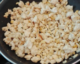 Foto del paso 2 de la receta: Pasta fresca con pollo, tofu y calabacín