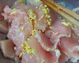 Hình bước làm 1 của món Thịt ức gà xào nấm