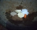 Foto langkah ke 2 dari resep Rolade Tahu Daun Singkong.