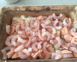 A picture of step 5 of Russian-style pie.