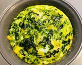 A picture of step 5 of Spinach Breakfast Muffins.