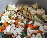 A picture of step 3 of Steamed Vegetables Friedrice.