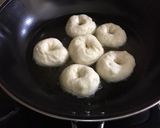 Foto langkah ke 6 dari resep Donat lembut & empuk simple.