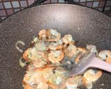 Foto langkah ke 2 dari resep 374. Cah Brokoli Jamur Udang.